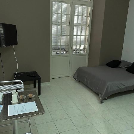 Five Stars S1 Aparthotel Marseille Bagian luar foto