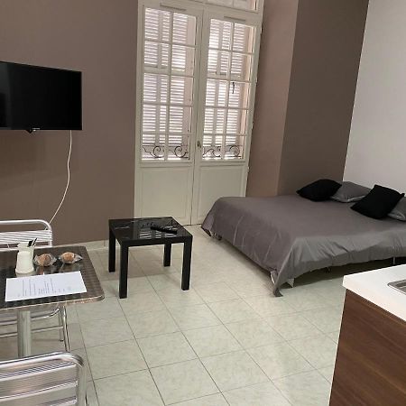 Five Stars S1 Aparthotel Marseille Bagian luar foto