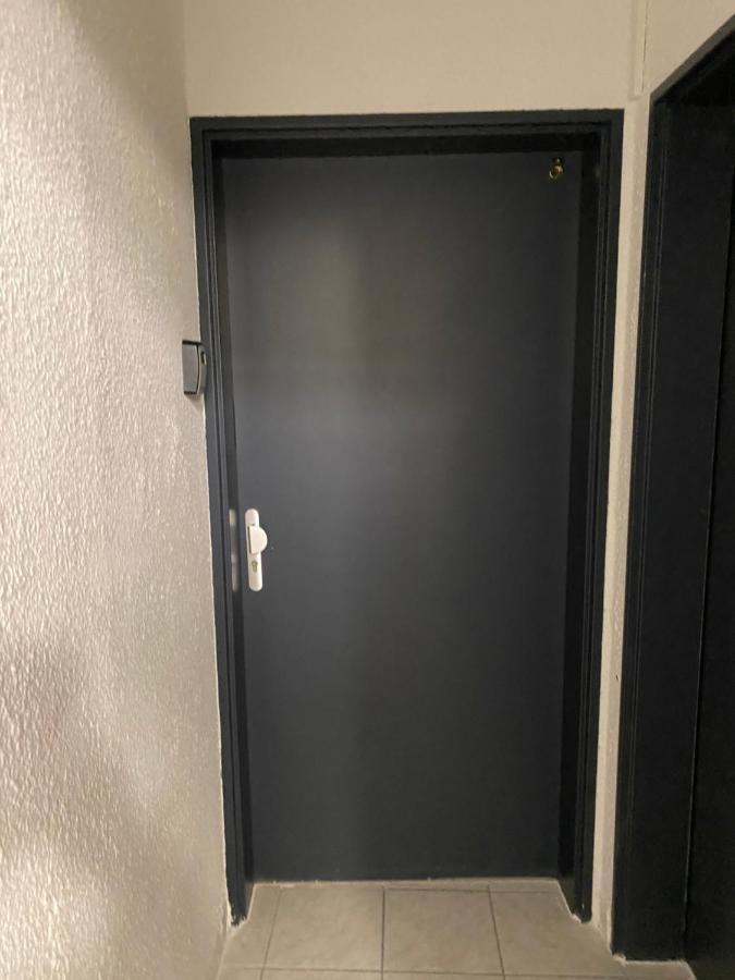 Five Stars S1 Aparthotel Marseille Bagian luar foto