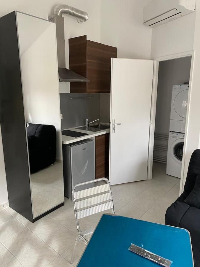 Five Stars S1 Aparthotel Marseille Bagian luar foto