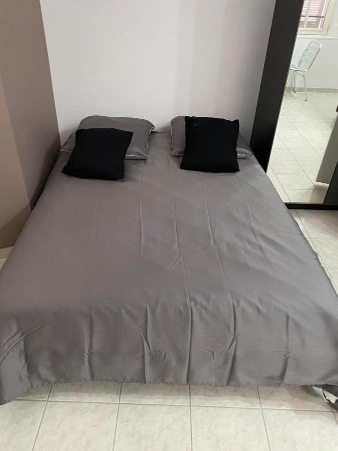 Five Stars S1 Aparthotel Marseille Bagian luar foto